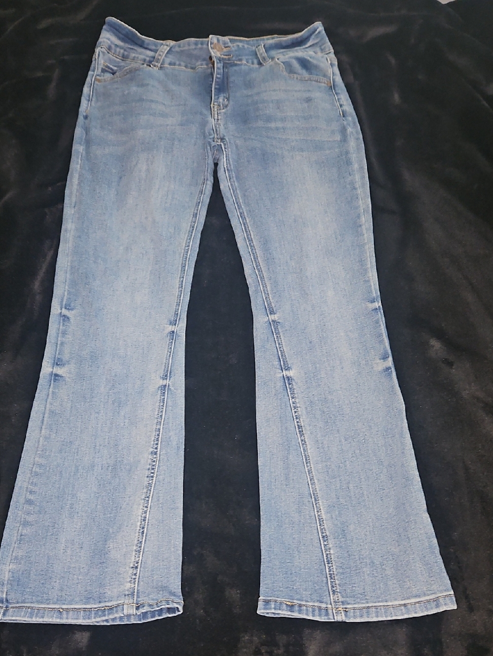 Women’s Light Blue Denim Jeans - Casual Flare